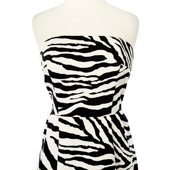 Express zebra stripe strapless dress size 4 - Picture 2 of 5